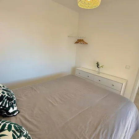Sleeps 2 Apartment *